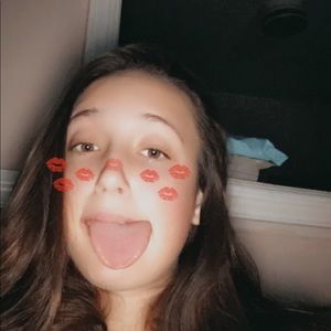 Meet your Posher, Kaitltn